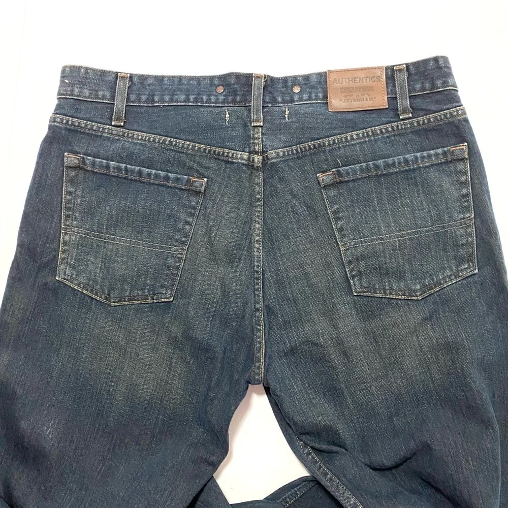 Signature by Levi Strauss authentics signature